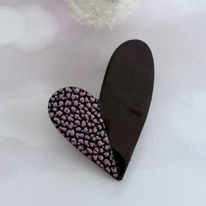 broche cœur "Be love" pourpre glacé et noir et rose
